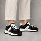 SNEAKER URBANA NERA CON RIALZO INTERNO